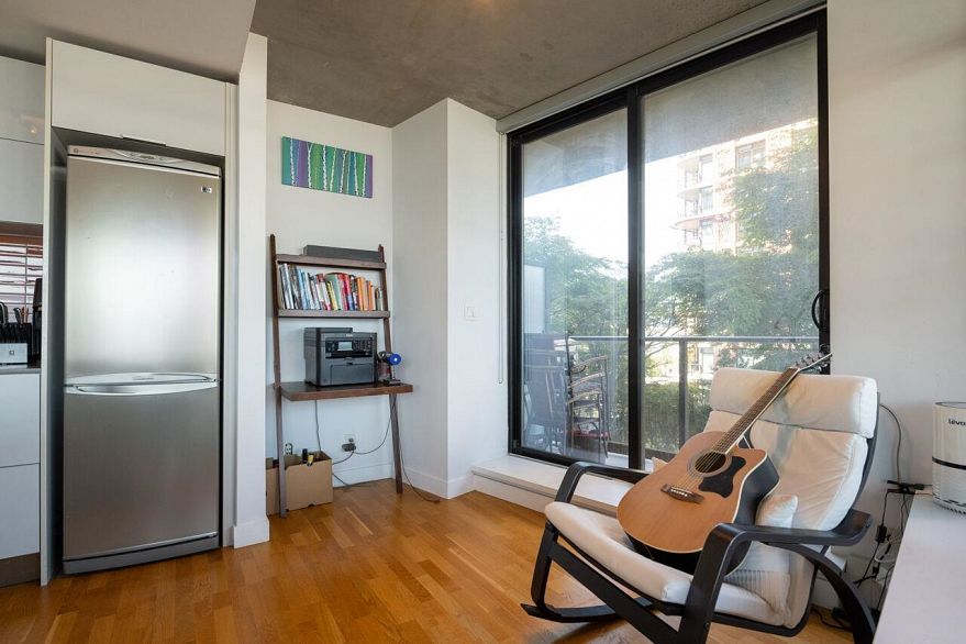 1209 108 W Cordova Street