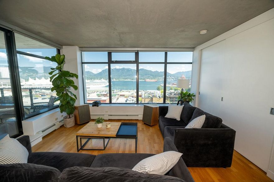 1209 108 W Cordova Street