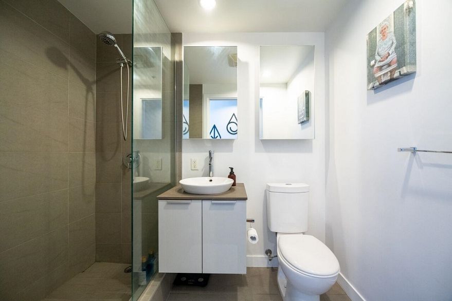 1209 108 W Cordova Street