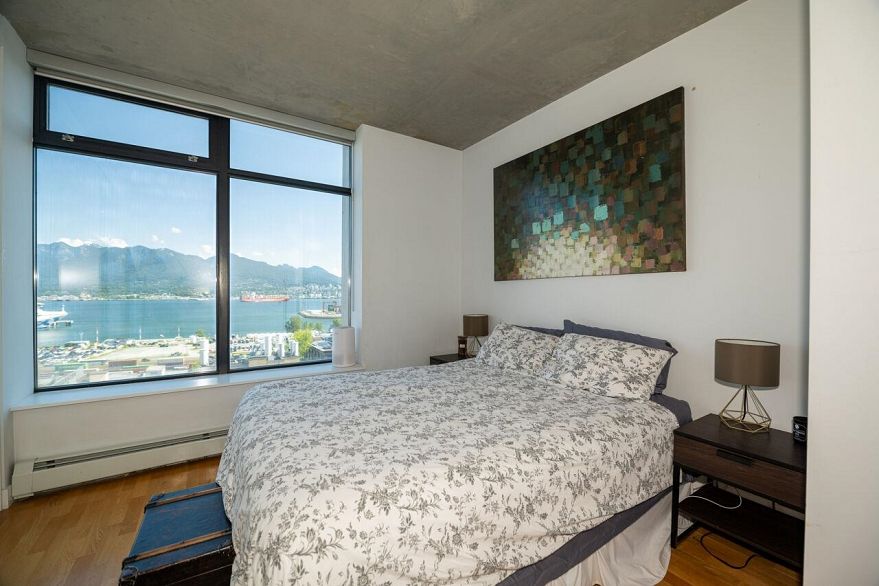 1209 108 W Cordova Street