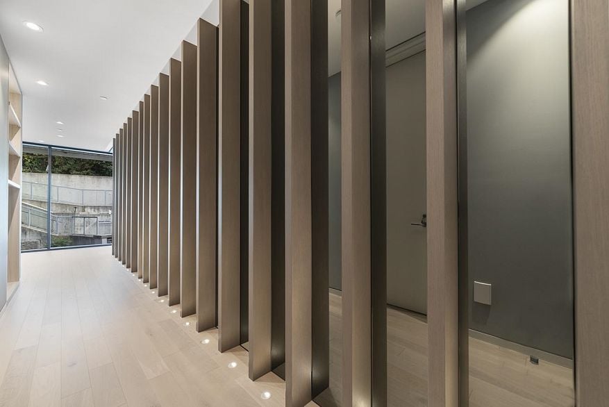 2606 SW MARINE DRIVE