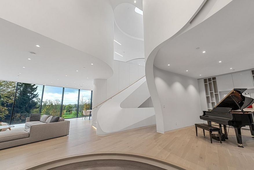 2606 SW MARINE DRIVE