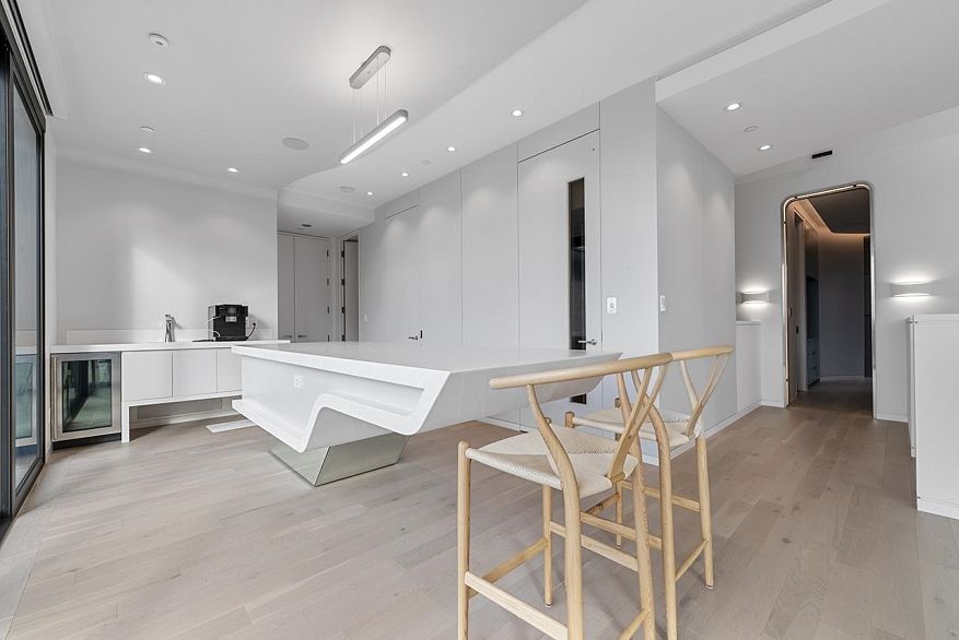 2606 SW MARINE DRIVE