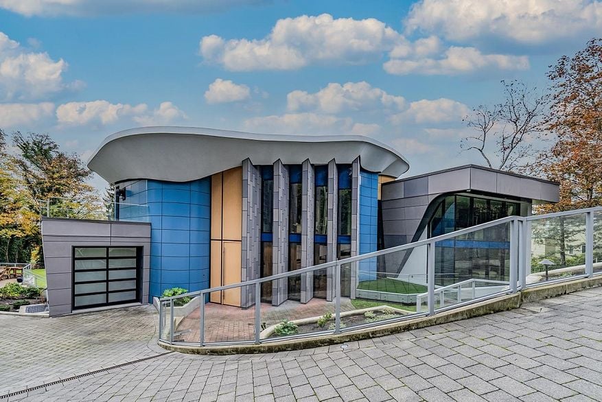 2606 SW MARINE DRIVE