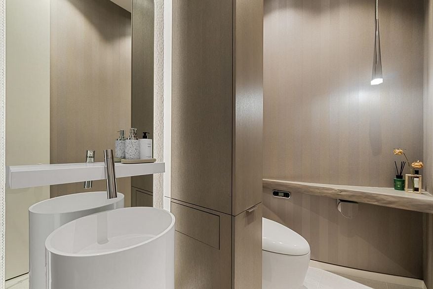 2606 SW MARINE DRIVE