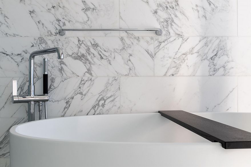 PH5 1480 HOWE STREET