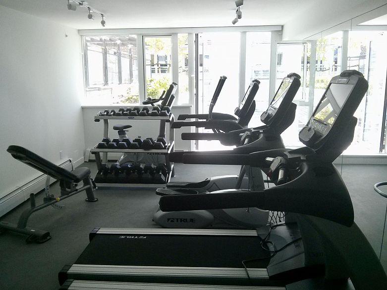 816 188 KEEFER STREET