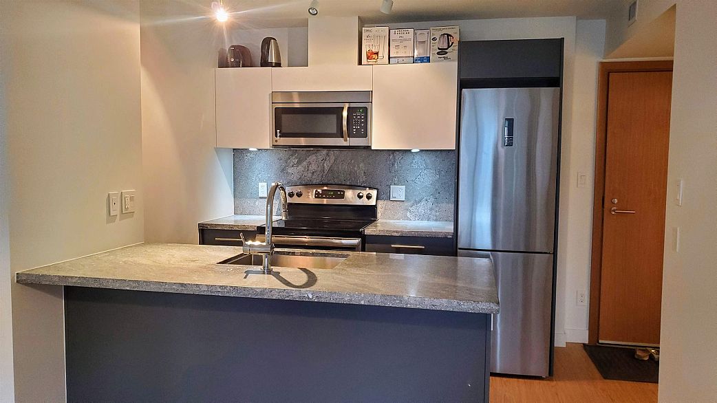 816 188 KEEFER STREET