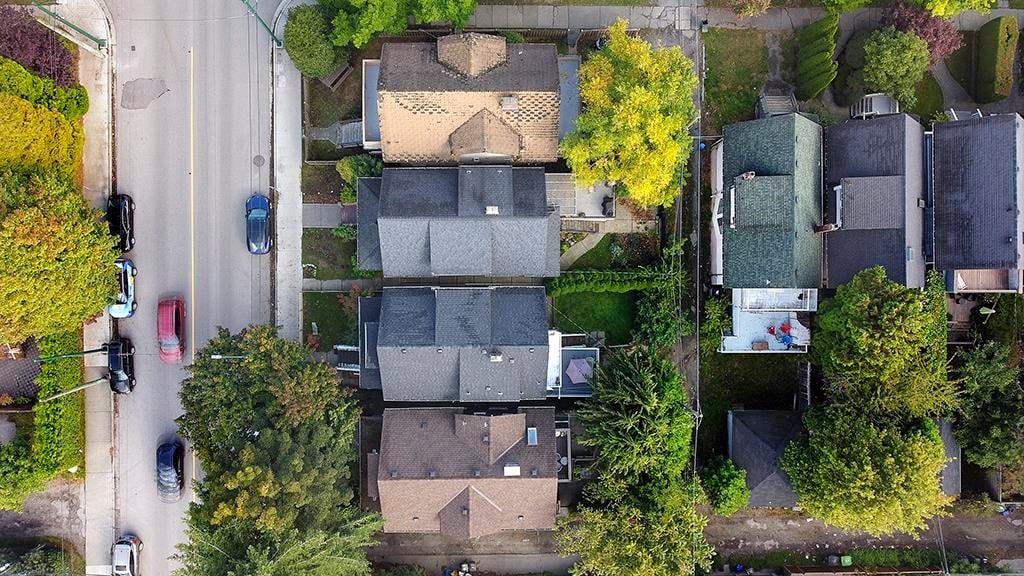 2318 MACDONALD STREET