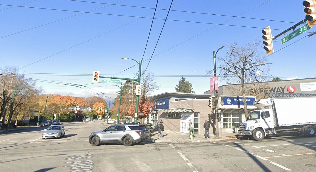 2318 MACDONALD STREET