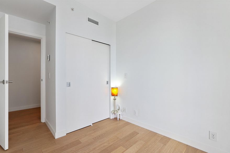 1205 1480 HOWE STREET