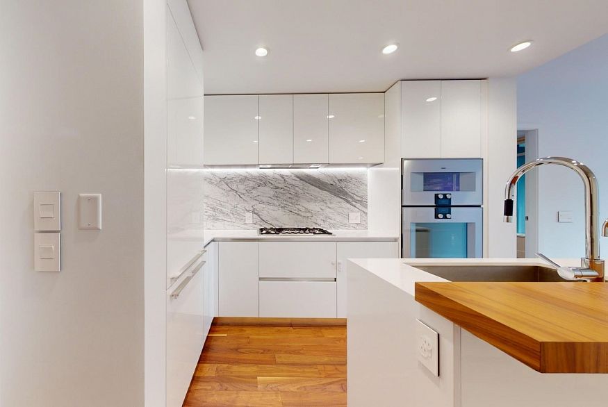 208 7428 ALBERTA STREET