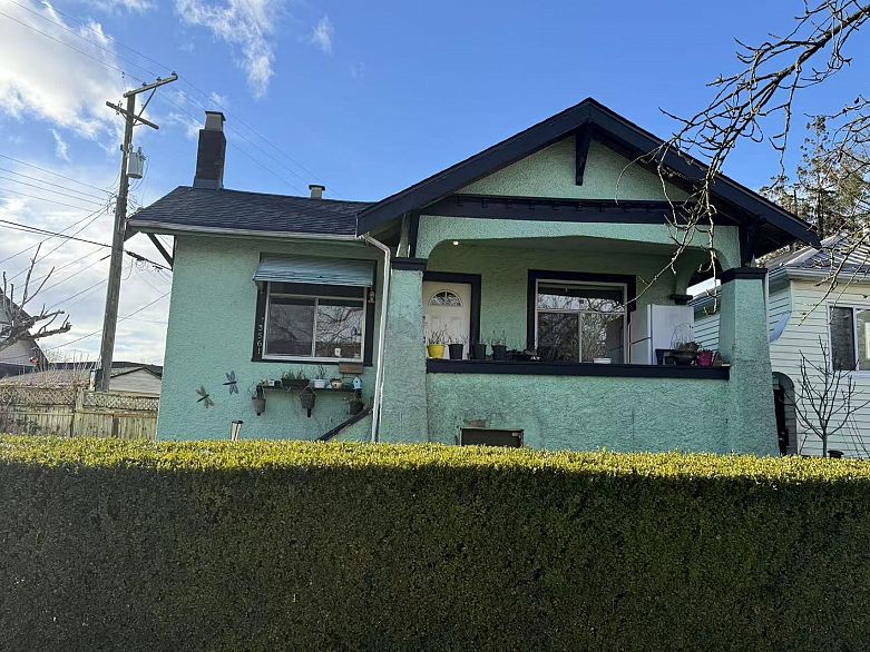 3561 INVERNESS STREET