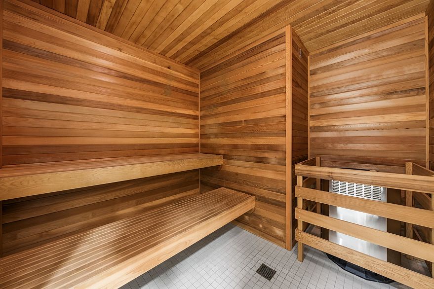 1606 8555 GRANVILLE STREET