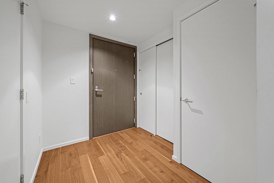 1606 8555 GRANVILLE STREET