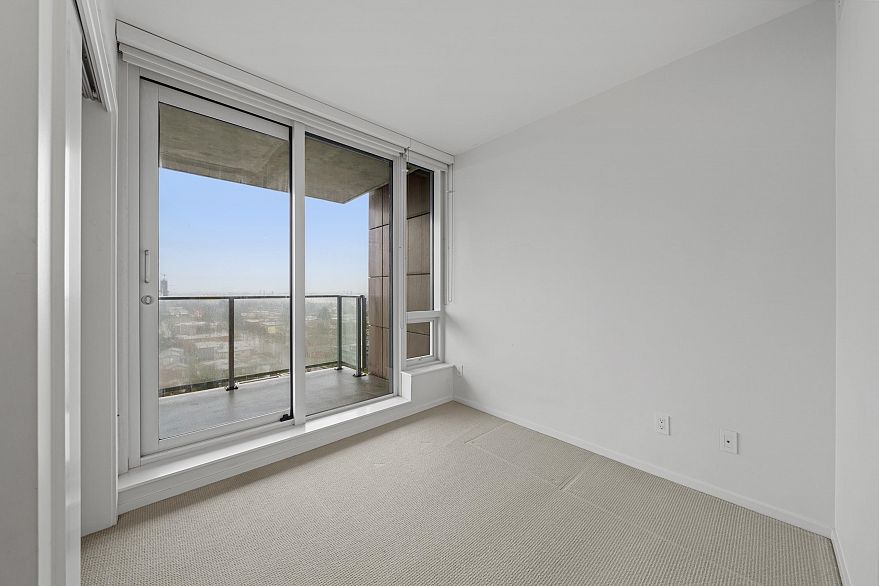 1606 8555 GRANVILLE STREET