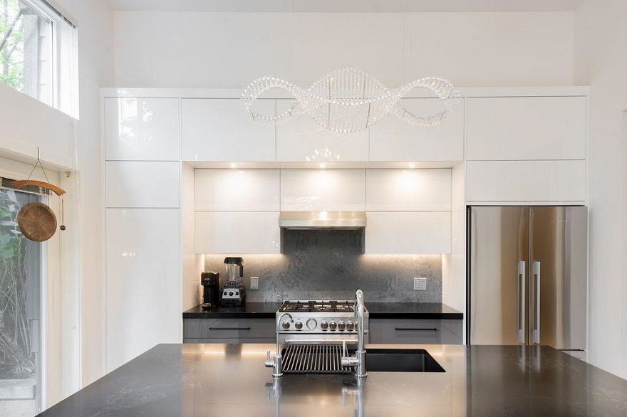 5952 CHANCELLOR MEWS