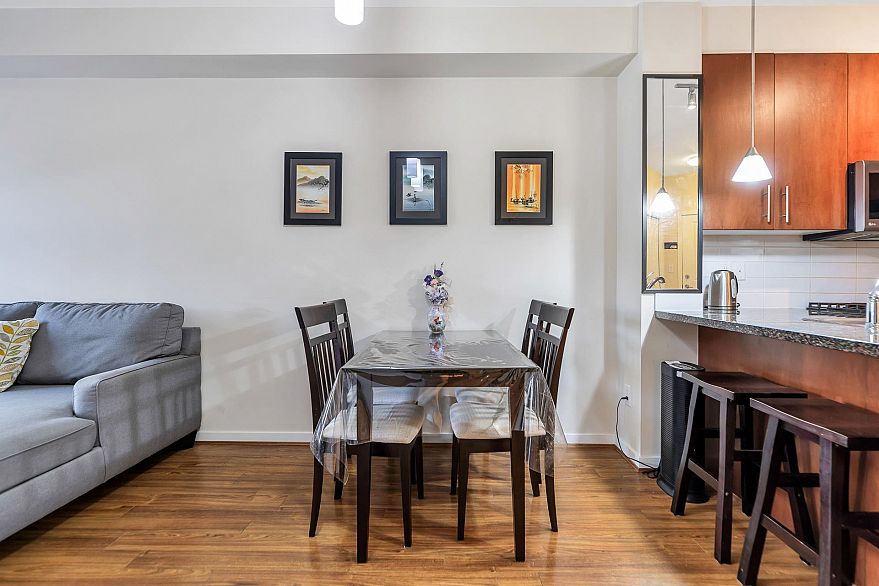 211 3551 FOSTER AVENUE