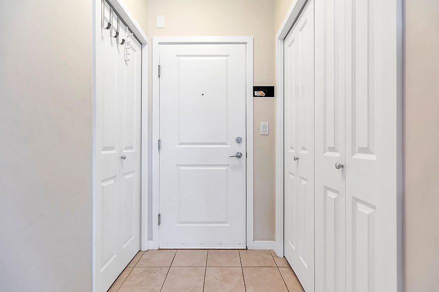 211 3551 FOSTER AVENUE