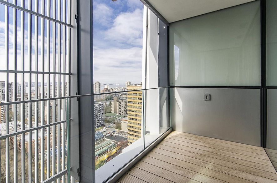 2205 1568 ALBERNI STREET