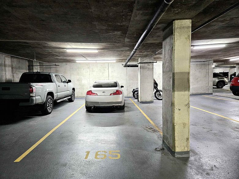 1008 788 HAMILTON STREET