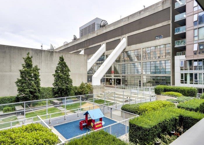 1008 788 HAMILTON STREET