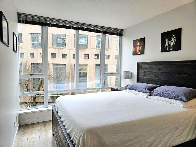 1008 788 HAMILTON STREET