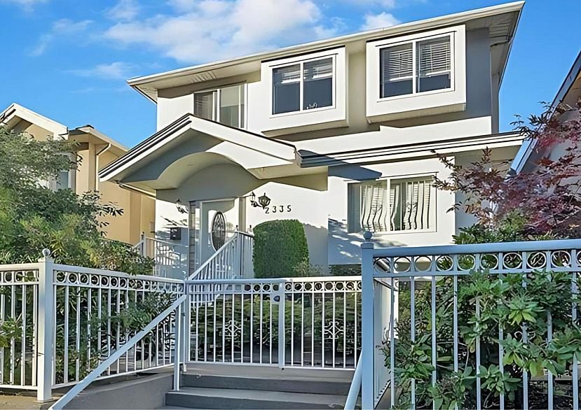 2335 Kingsway