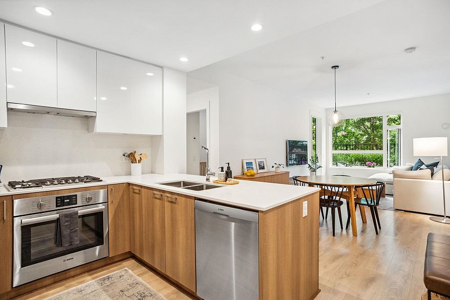 315 133 W 49TH AVENUE, Vancouver BC V5Z 2S3