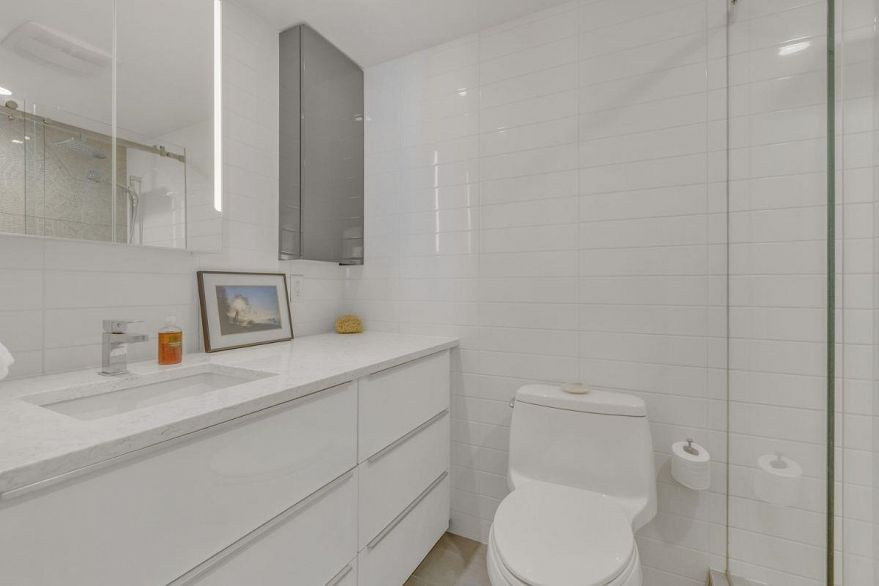 1903 1850 Comox Street