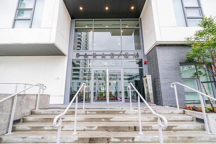 1702 3430 E Kent Avenue