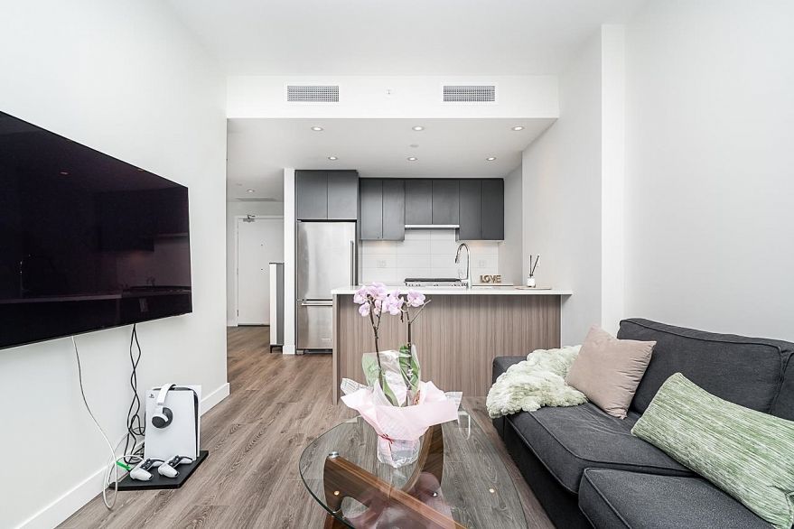 1702 3430 E Kent Avenue