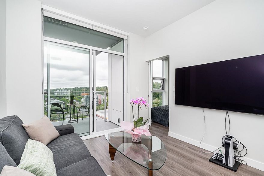 1702 3430 E Kent Avenue