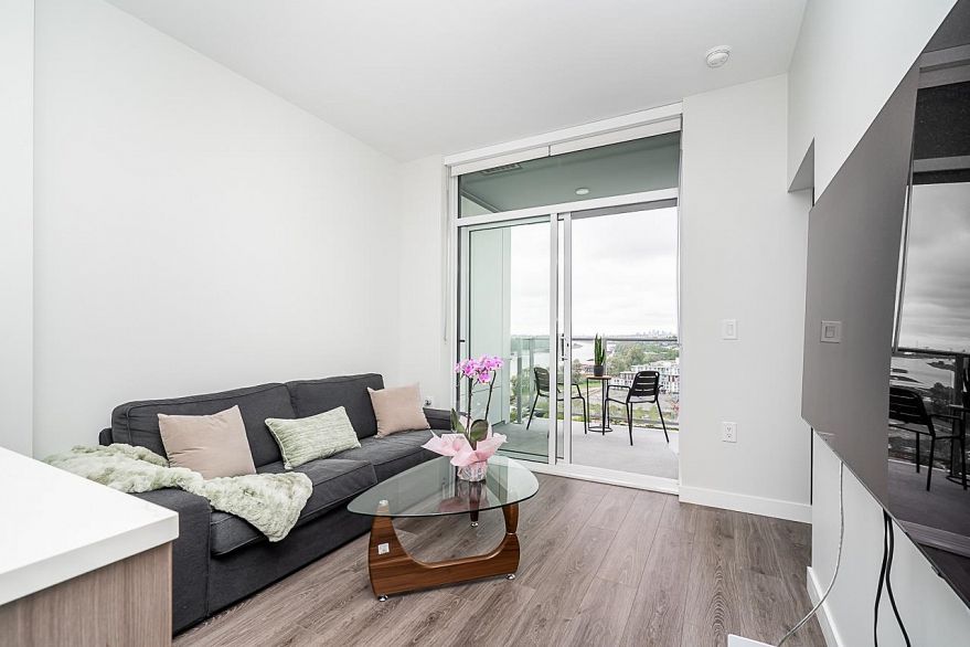 1702 3430 E Kent Avenue