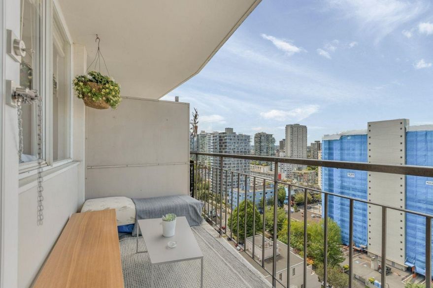 1903 1850 Comox Street