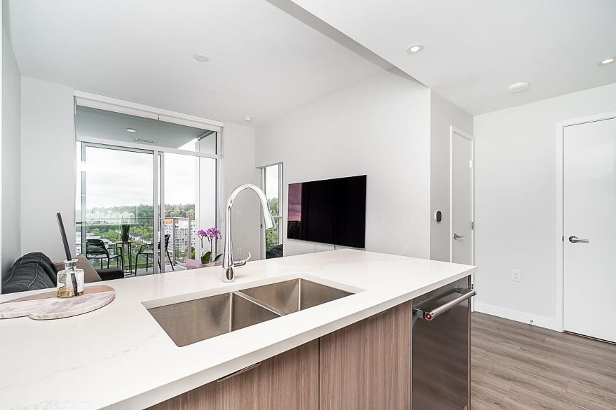 1702 3430 E Kent Avenue