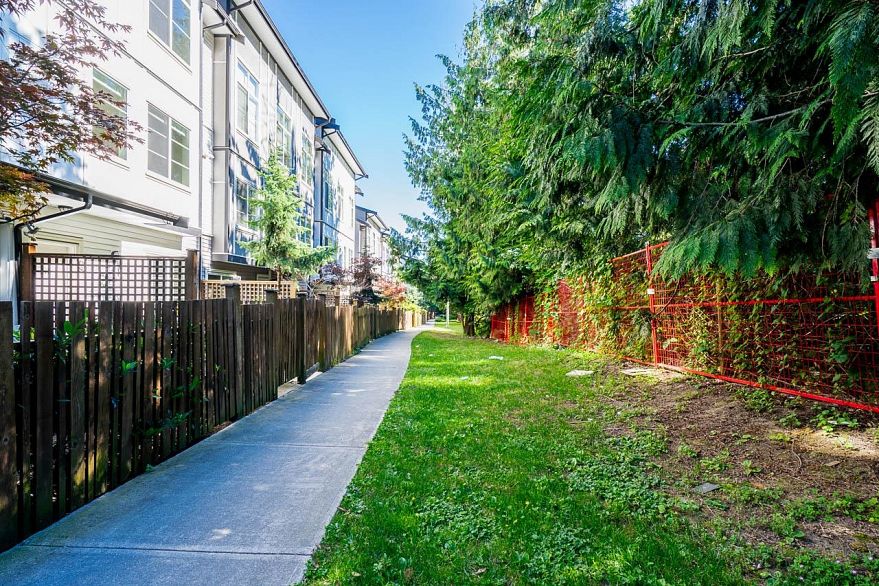 1004 1601 Quebec Street