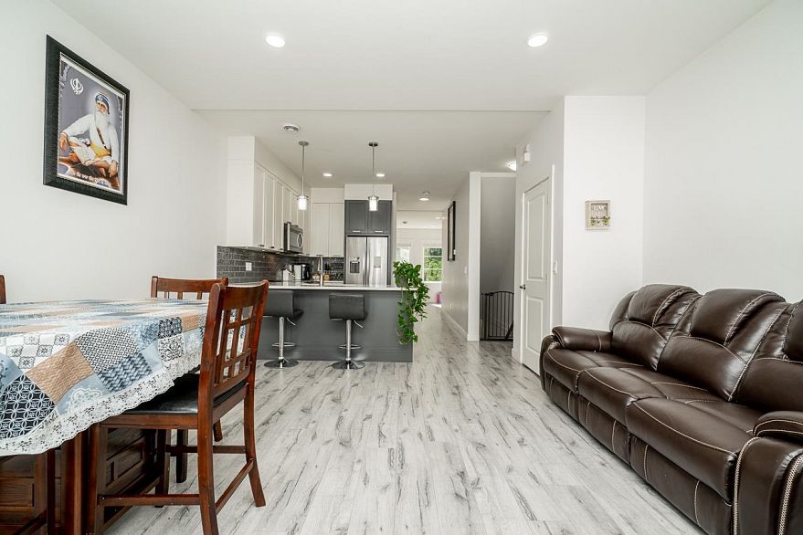 1004 1601 Quebec Street