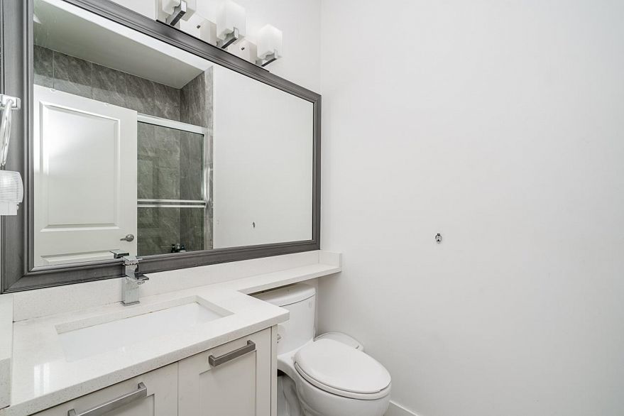 1004 1601 Quebec Street