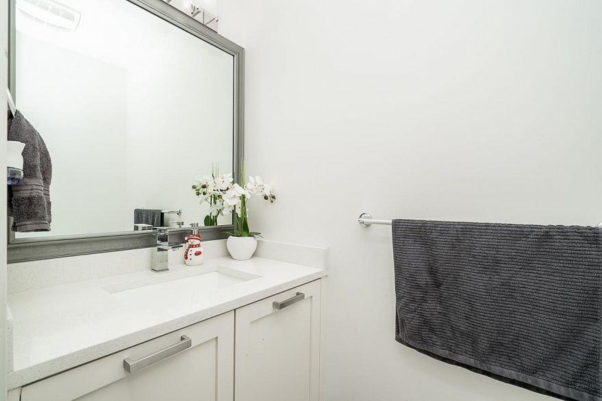 1004 1601 Quebec Street