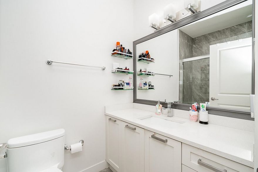 1004 1601 Quebec Street