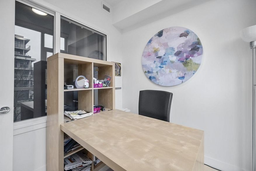 303 469 W King Edward Avenue