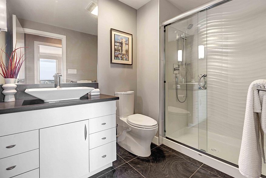 2302 1500 Howe Street