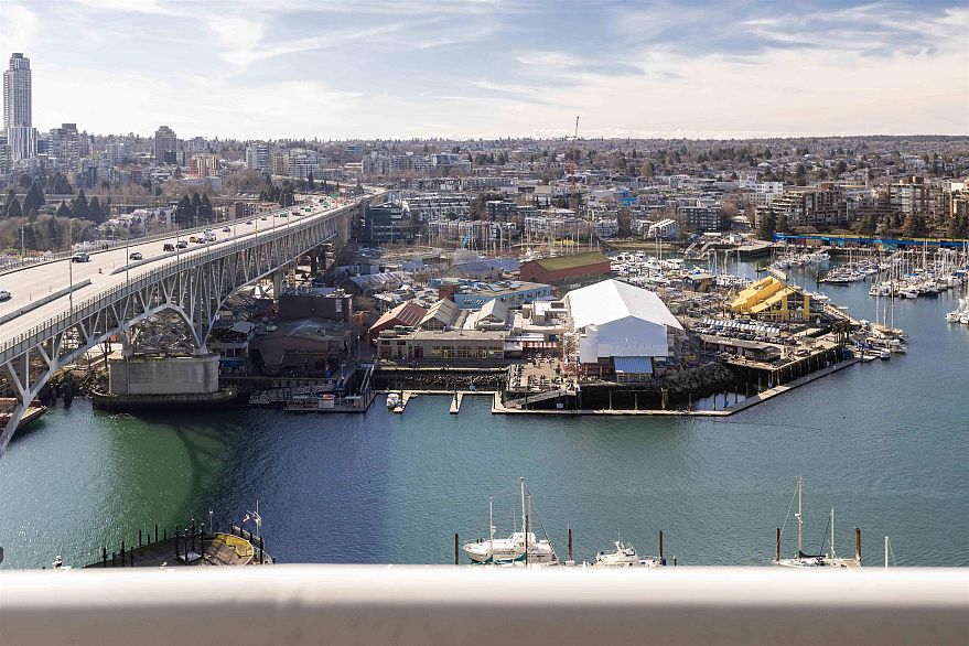 2302 1500 Howe Street