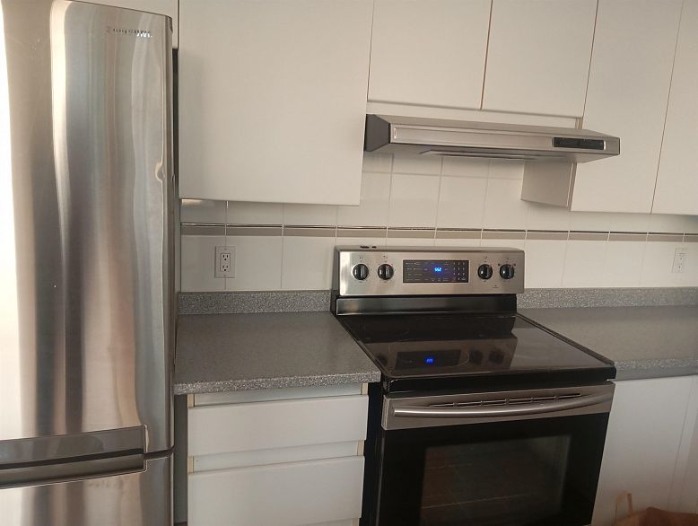 406 989 Nelson Street