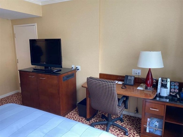 517 1128 W Hastings Street