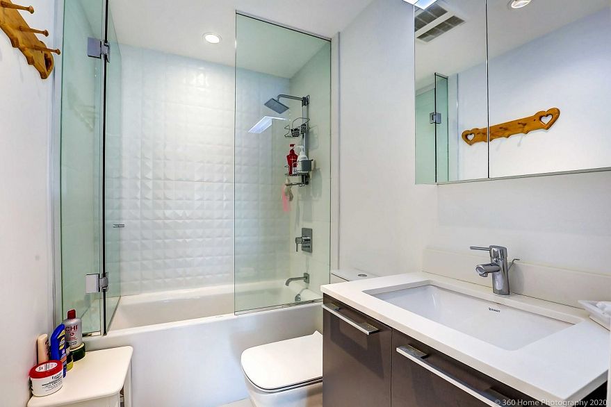 509 2221 E 30th Avenue