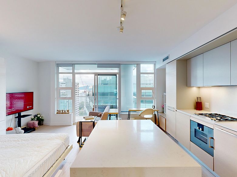 2103 1289 Hornby Street