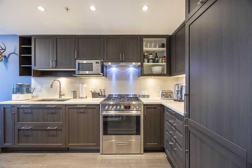 2308 5665 Boundary Road