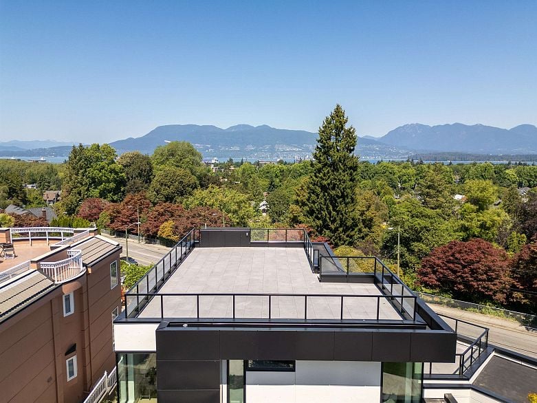 3635 14th Avenue, Vancouver BC V6R 2W6